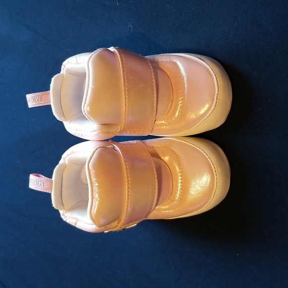 Michael Kors Baby Shoes Size US 3 - Picture 1 of 4